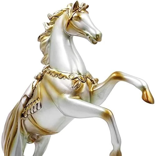 Zoom sur Sculpture cheval, pièces de monnaie, décoration unique