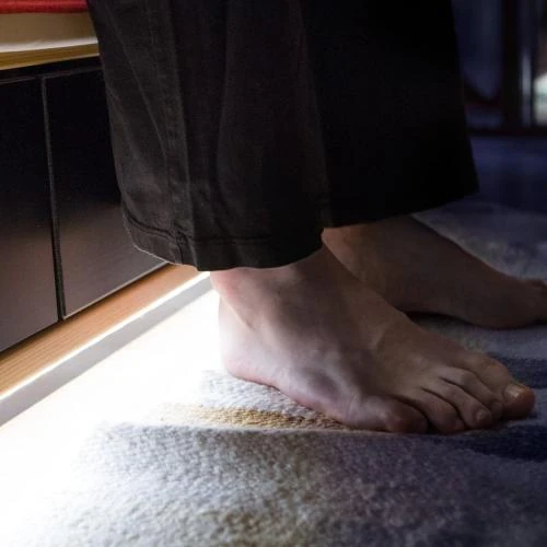 Détail de Ruban lumineux LED, détecteur mouvement, éclairage lit