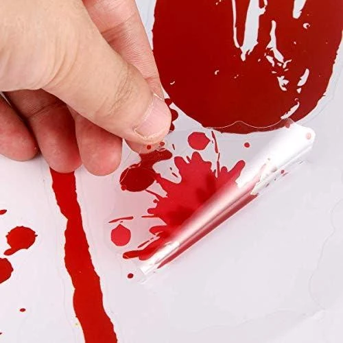 Zoom sur Autocollants Halloween, empreintes sanglantes, décorations effrayantes