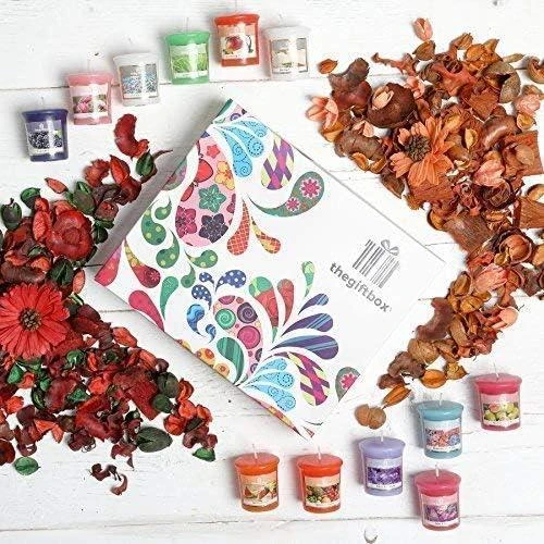 Détail de Bougies parfumées, coffret cadeau luxe, idées cadeaux élégantes