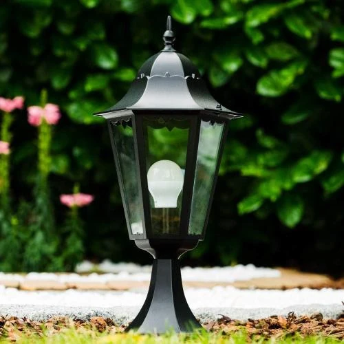 Détail de Borne de jardin HOFSTEIN HongKong, aluminium noir, IP44