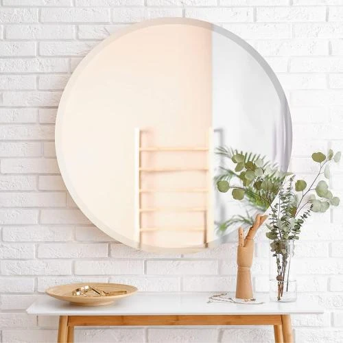 Détail de Miroir mural rond biseauté, design moderne, salle de bain