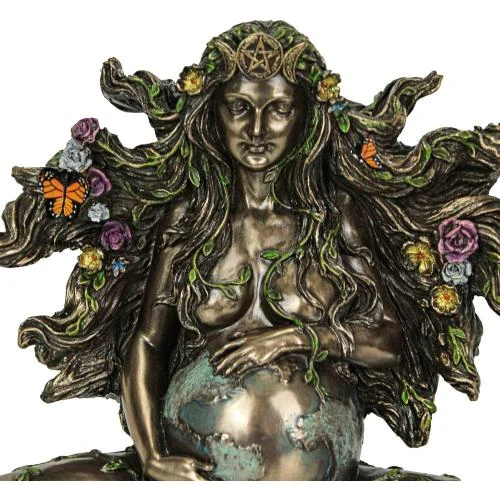 Détail de Sculpture Gaia Veronese, résine, papillons, finition bronze