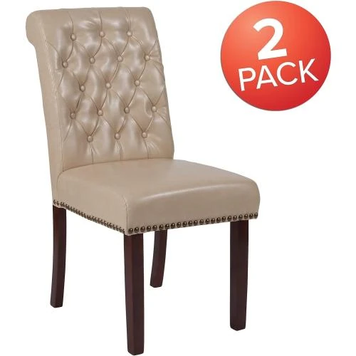 Zoom sur Chaises Parsons Souples Cuir Beige, Garniture Clous, Finition Noyer