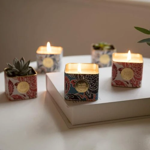 Zoom sur Bougies Parfumées La Jolie Muse, Coffret Cadeau Bio, Jasmin, Citron, Melon