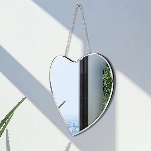 Zoom sur Miroir cœur qmdecor, décoration murale, verre véritable