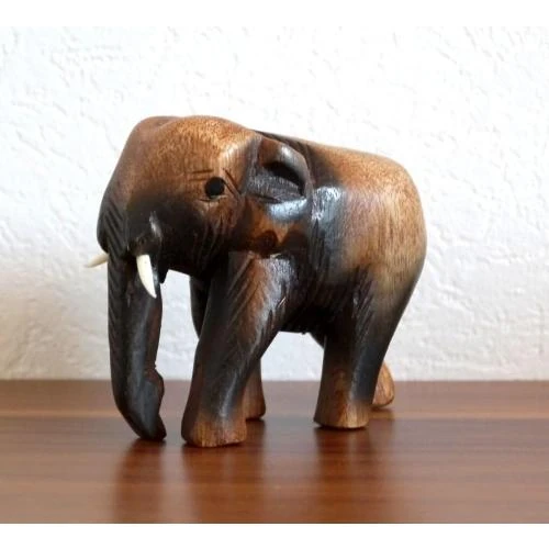 Détail de Sculpture éléphant bois Livasia, décor asiatique fait main