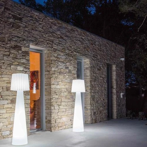 Détail de Lampadaire design extérieur Lumisky, éclairage LED puissant