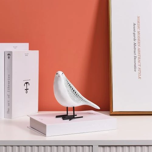 Détail de Figurine Oiseau Quoowiit, Sculpture Moderne, Décoration Résine
