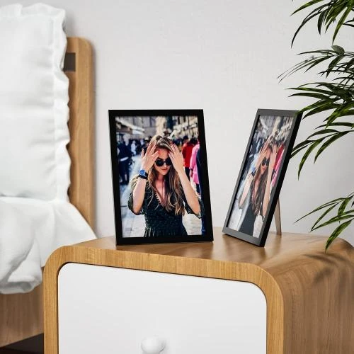 Zoom sur Cadre Photo A4 Bois Naturel, Plexiglas Incassable, Noir