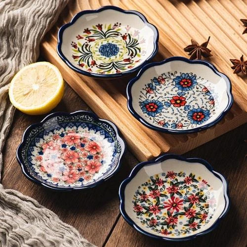 Zoom sur Assiettes porcelaine, lot 4, motif floral exotique