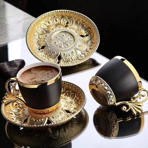 Détail de Tasses à café expresso porcelaine, motifs turcs, doré noir