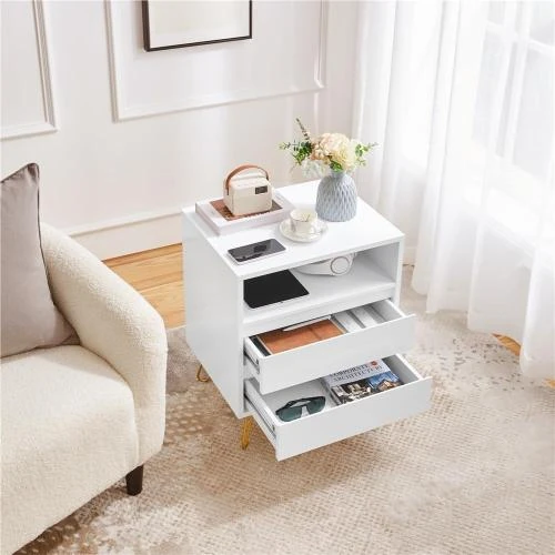 Zoom sur Tables de Chevet Scandinaves, Bois Blanc, Pieds Métal