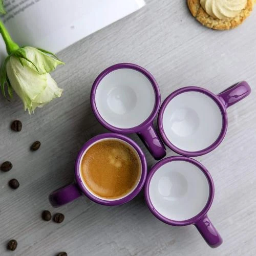 Zoom sur Tasses Expresso Violettes Pois Blancs, Céramique Artisanale