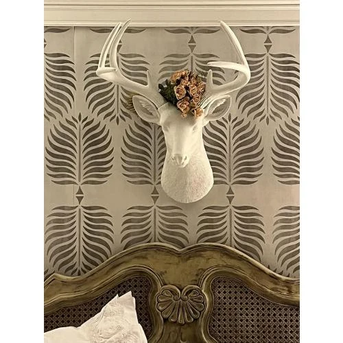 Détail de Tête de Cerf Sculpture Résine Blanche, Buste Taxidermie