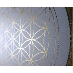 Œuvre murale dorée Fleur de Vie, peinture acrylique artisanale en situation
