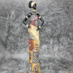 Sculpture Moderne Femme Africaine, Lifestyle  en situation
