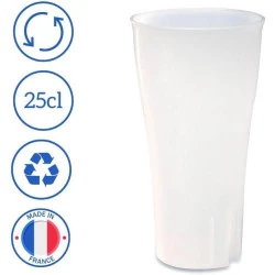 Gobelets réutilisables Beer Up 25cl, transparents, sans BPA en situation