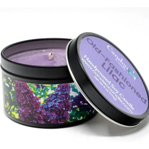 Zoom sur Bougie Soja Parfumée Ancienne Lilas, Candeo Candle Violet