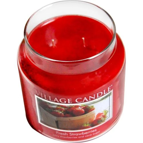 Zoom sur Bougie Village Candle, Fraises Fraîches, Pot en Verre Rouge