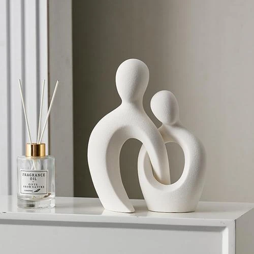 Zoom sur Sculpture Romantique céramique Blanche Eachave, Statue Amoureux Moderne