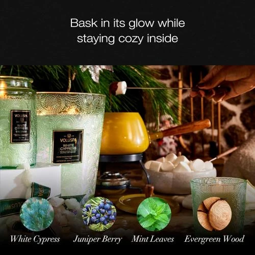 Zoom sur Bougie parfumée Voluspa White Cypress, couvercle inclus