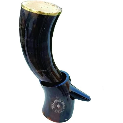 Zoom sur Tasse Viking noire, 100% naturelle, support bière, vin, hydromel