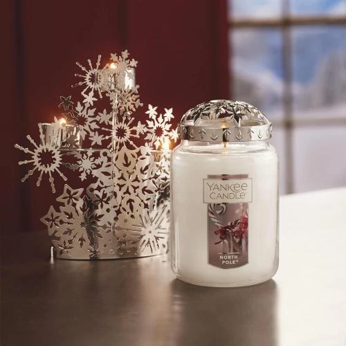 Zoom sur Yankee Candle, Grande bougie parfumée North Pole, 110h