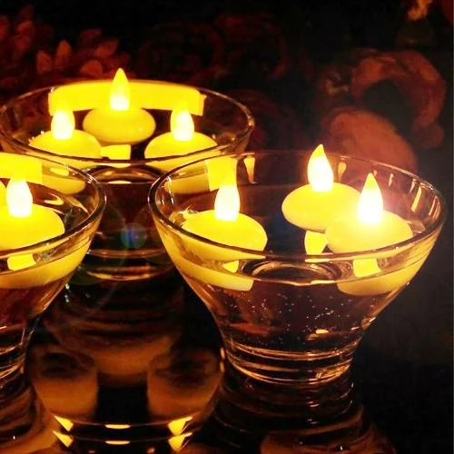 Zoom sur Bougies Flottantes LED Novelty Place, Décoration Étanche Jaune