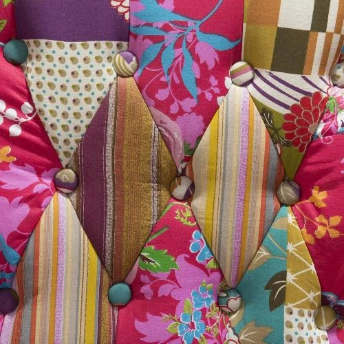 Zoom sur Fauteuil Bergère Patchwork Multicolore, Pieds Blancs Beliani