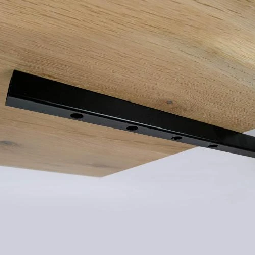 Zoom sur Natural Goods Berlin, Extension Plateau Table Noir Robustesse