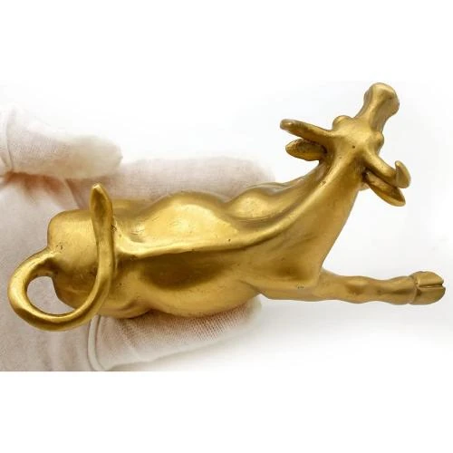 Détail de Statue taureau laiton, Fortune Feng Shui, décoration richesse