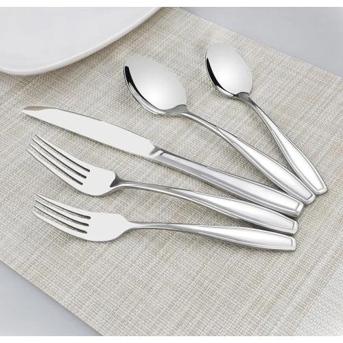 Zoom sur Couverts inoxydables Pekky, Set Flatware élégant