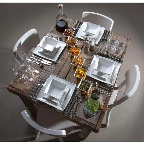 Zoom sur Assiette Maxwell Williams East Meets West, cadeau élégant