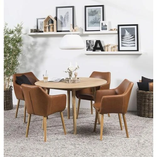 Zoom sur Table à Manger Ronde Pernille, Chêne, AC Design Furniture