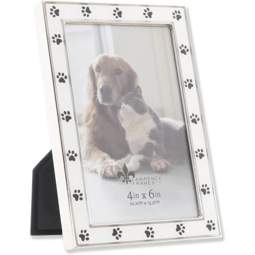 Détail de Cadre photo métal argenté, émail blanc, empreintes pattes