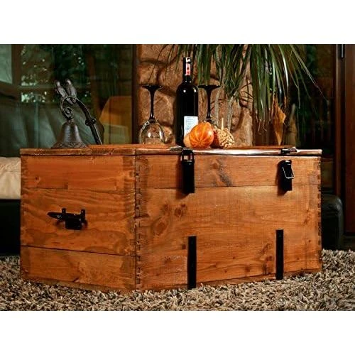 Détail de Coffre en Bois Vintage, Table Basse Rétro, Coffre de Rangement Rust