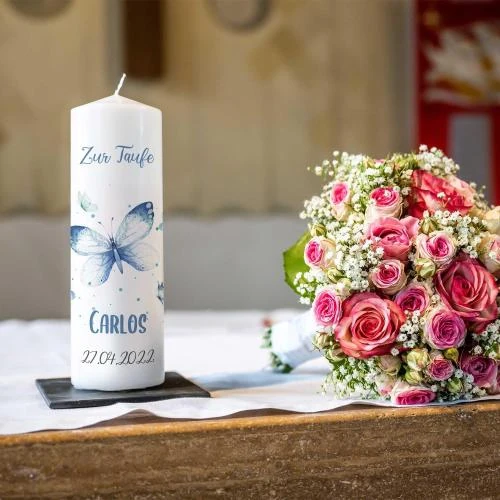 Zoom sur Bougie imprimée brillante, baptême, papillon, cadeau personnalisé