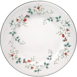 Pfaltzgraff Winterberry, Lot 4 Assiettes Plates, Décor Festif en situation
