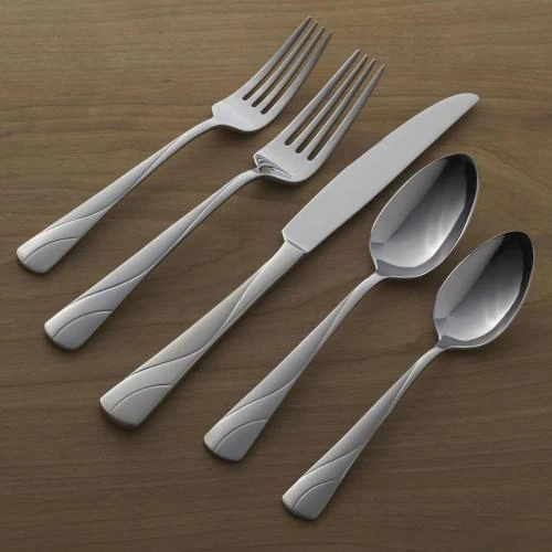 Détail de Couverts Oneida H060020B River 20PC, Argent, 3 Sets