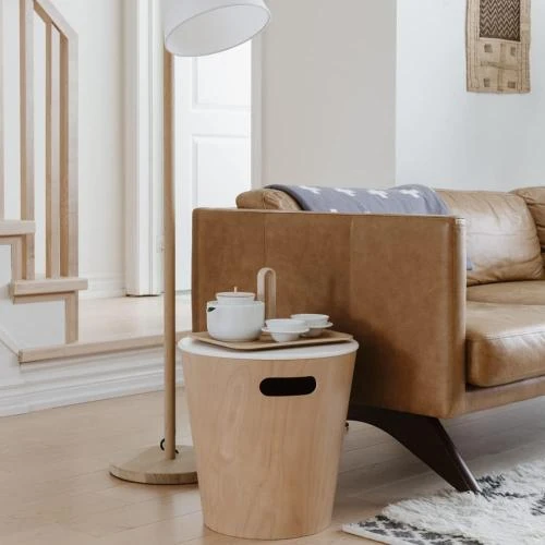 Zoom sur Tabouret de Rangement Woodrow en Bois avec Couvercle Laqué