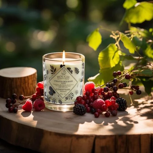 Détail de Bougie Parfumée Fruits des Bois, 50h, Element Terre
