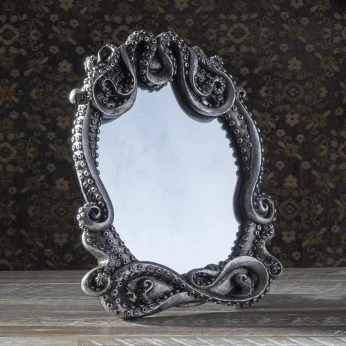 Détail de Miroir gothique steampunk, décoration maison, cadre artisanal