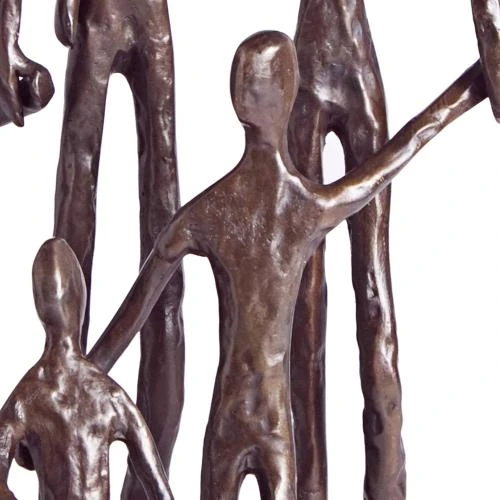 Zoom sur Danya B, Étagère Sculpture Métal, Famille Cinq Personnes