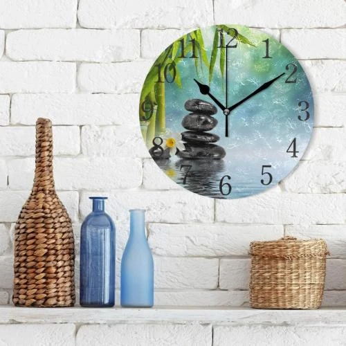 Zoom sur Horloge Murale Ronde Bambou, Pierres Zen, Décoration Silencieuse