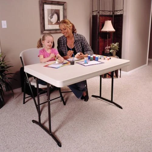 Détail de Table Pliante Beige Lifetime, Pratique, Durable, Polyvalente