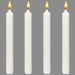 Présentation Bougies coniques métalliques Berkebun, décorations blanches