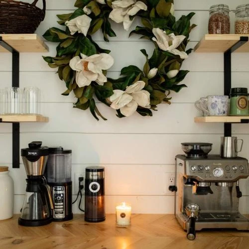 Détail de Bougie parfumée Magnolia, Bridgewater Candle, pot élégant