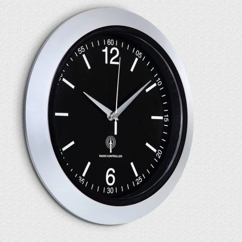 Zoom sur Horloge Murale Radio Pilotée Quartz Silencieuse Argent