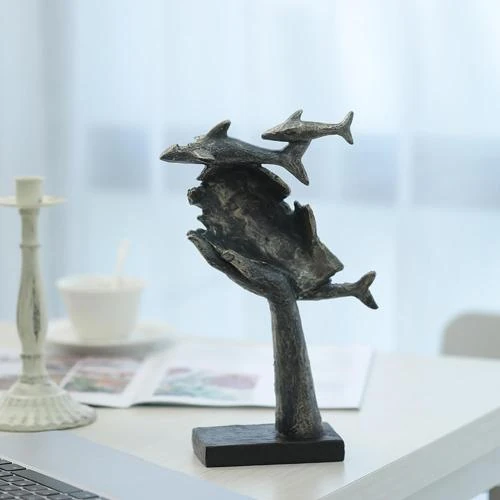 Zoom sur Sculpture Penseur Abstraite, Ornements Nordiques, Décoration